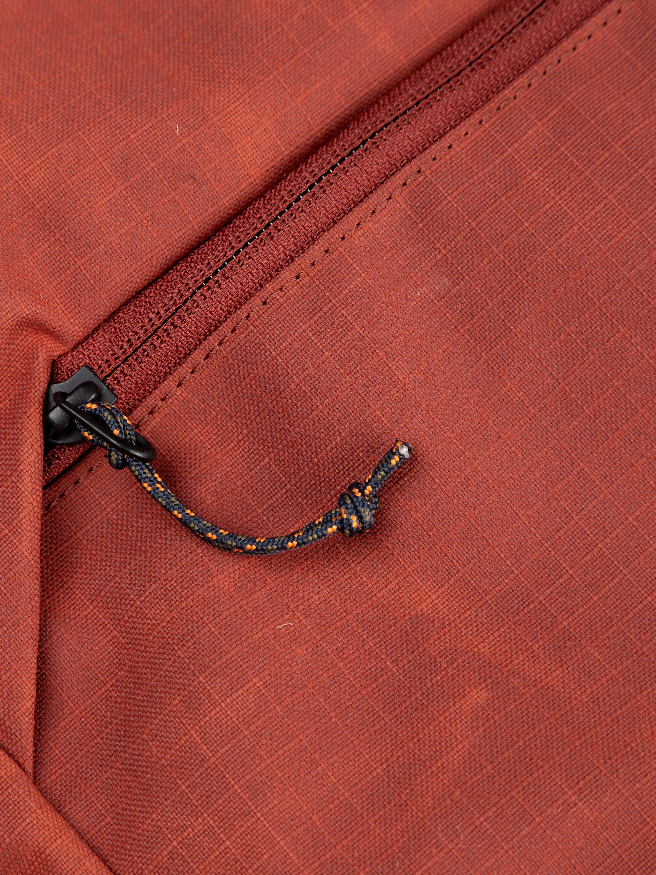 Men/Women Nautilus Crossbody Bag in Dark Rosewood