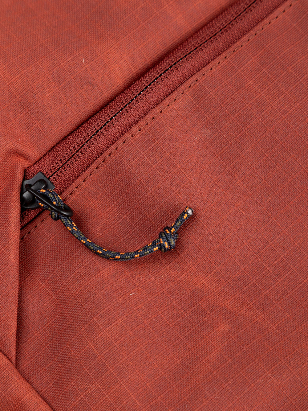 Men/Women Nautilus Crossbody Bag in Dark Rosewood