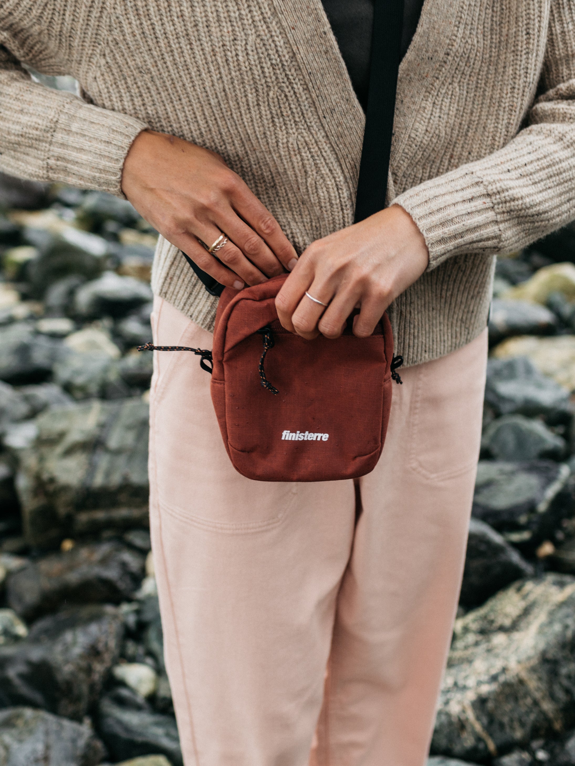 Men/Women Nautilus Pocket Pack Bag in Dark Rosewood