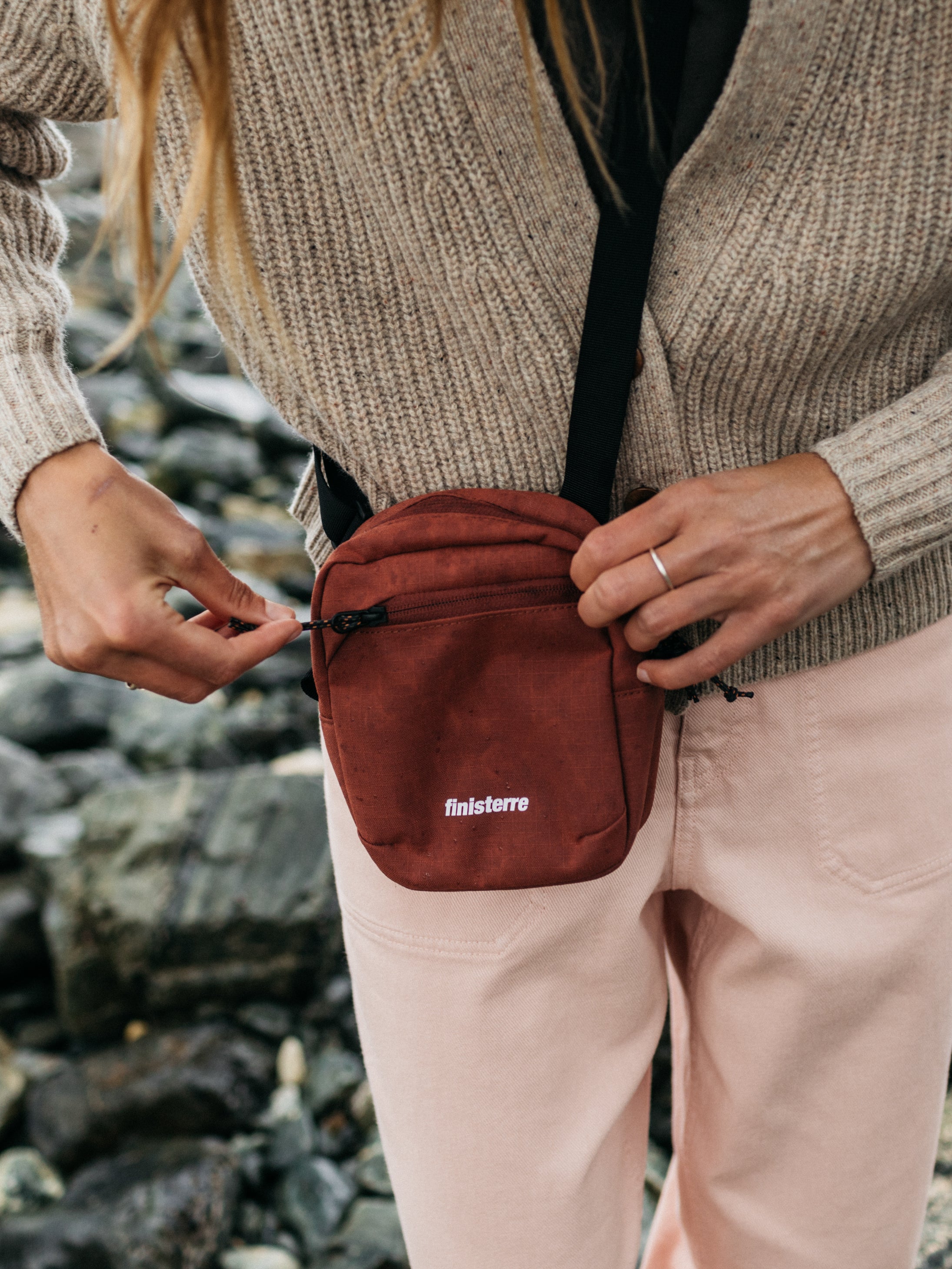 Men/Women Nautilus Pocket Pack Bag in Dark Rosewood