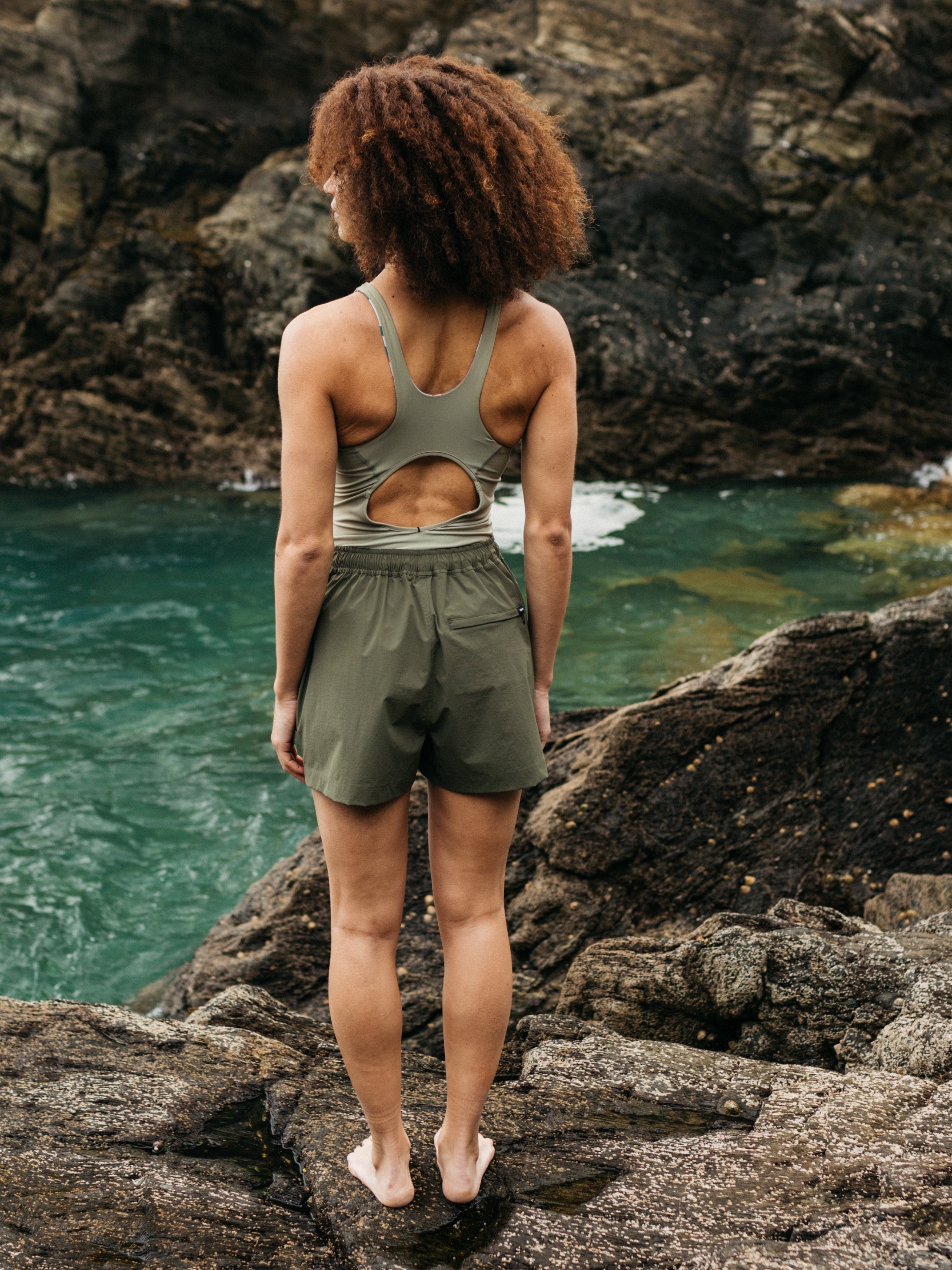 Women Recycled Hybrid Short in Olive - Walker