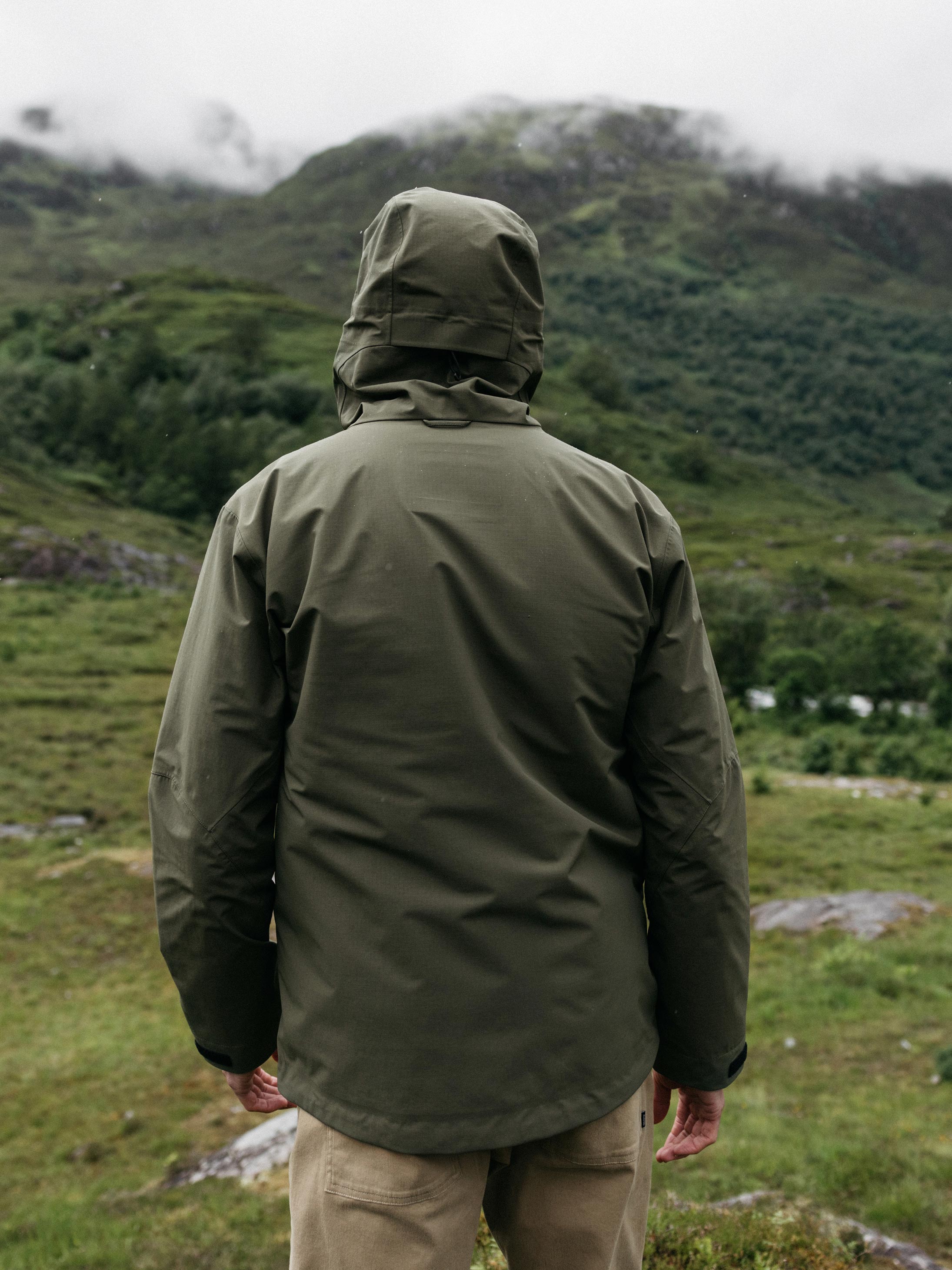 Men Stormbird Waterproof Jacket in Olive