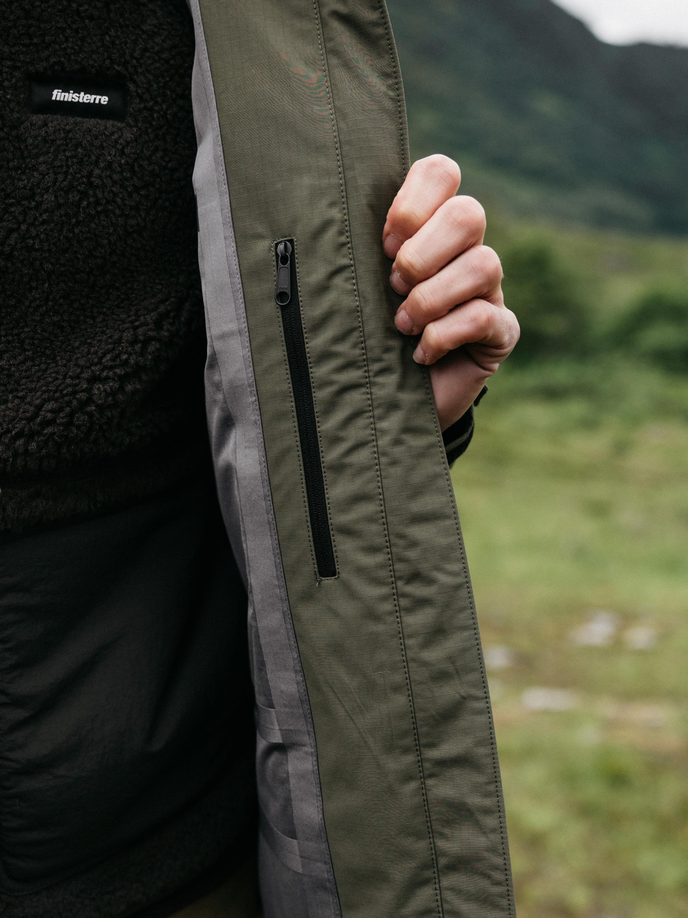 Men Stormbird Waterproof Jacket in Olive