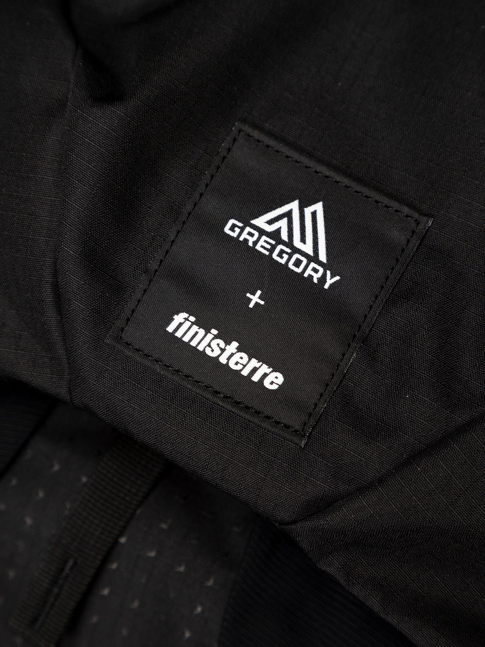 Men/Women Finisterre + Gregory  Amber 54 Rucksack - Black