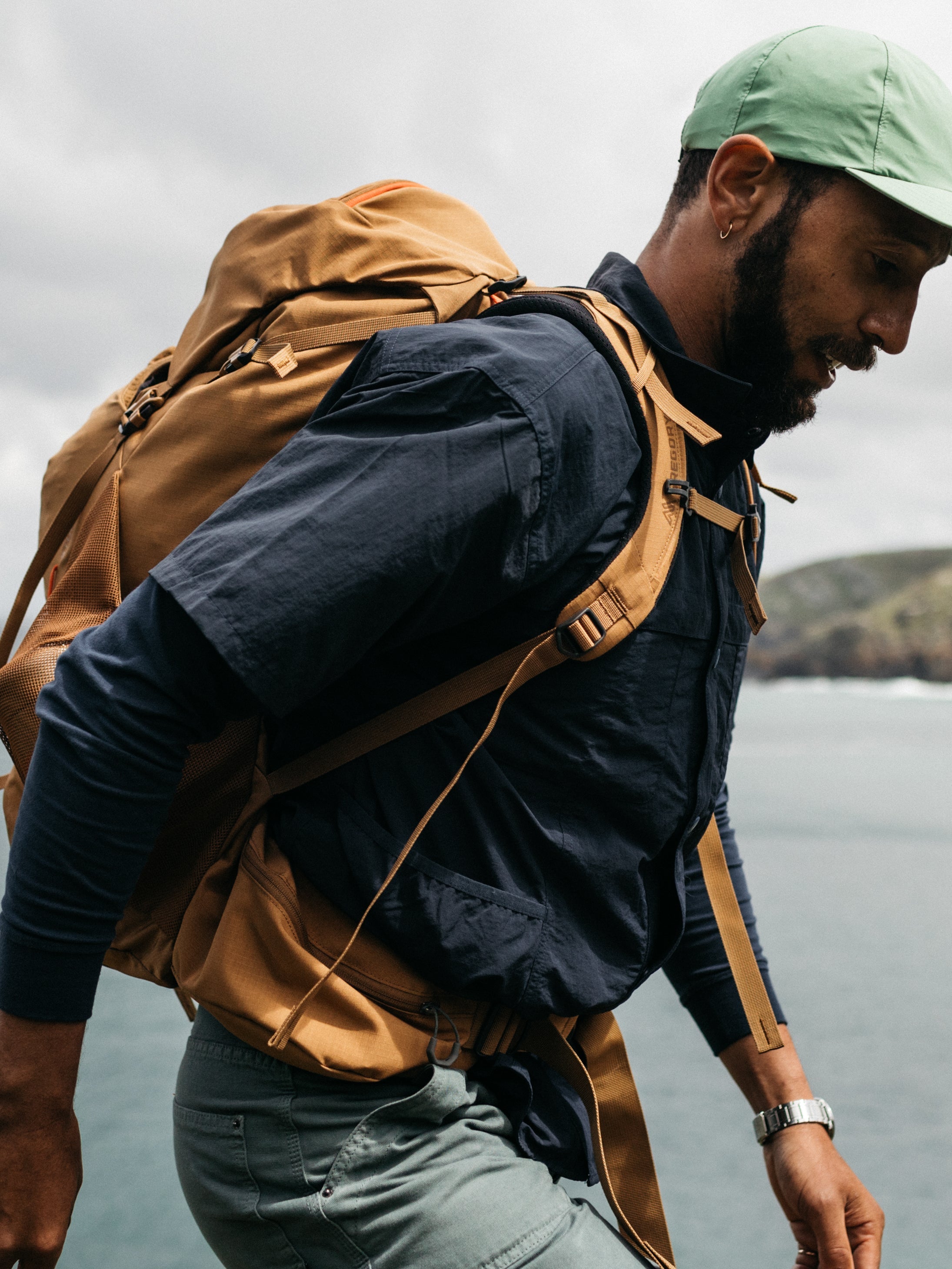 Men/Women Finisterre + Gregory  Stout 45 Rucksack - Sandstone