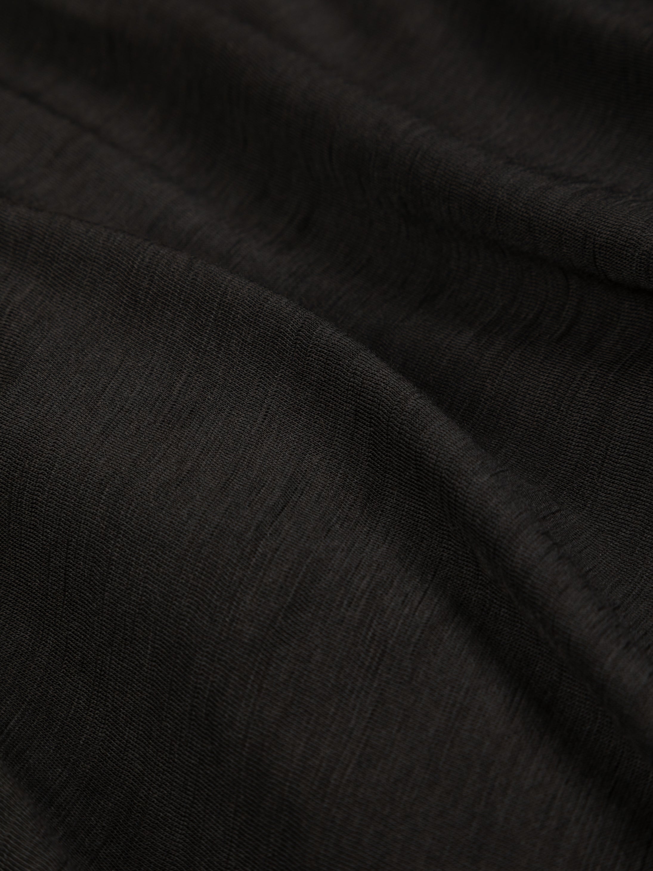 Women Merino T-Shirt Baselayer in Raven Black - Seeker