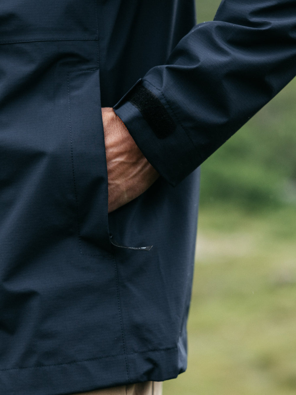 Men Recycled Waterproof Jacket in Navy - Skybird