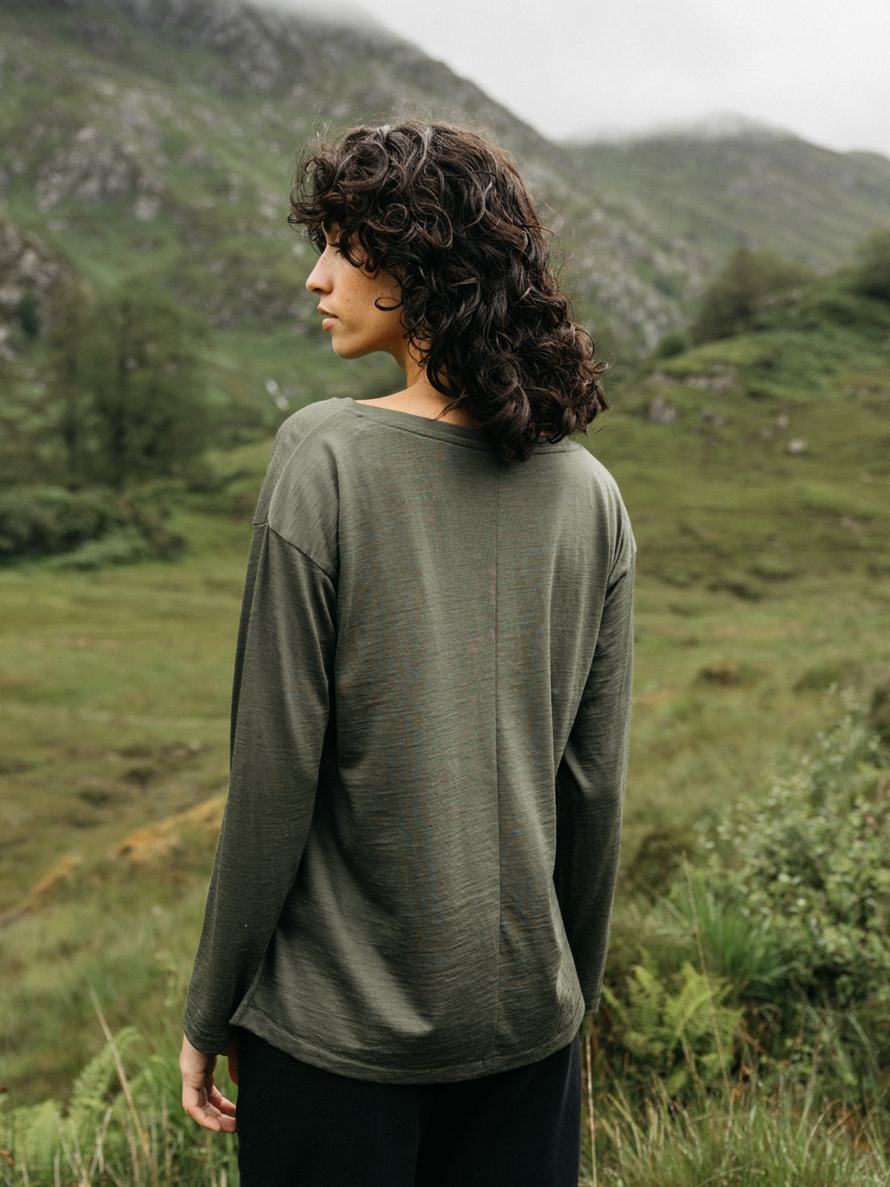 Women Merino Long Sleeve Baselayer in Olive - Seeker