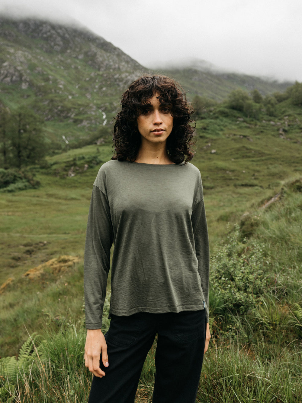 Women Merino Long Sleeve Baselayer in Olive - Seeker