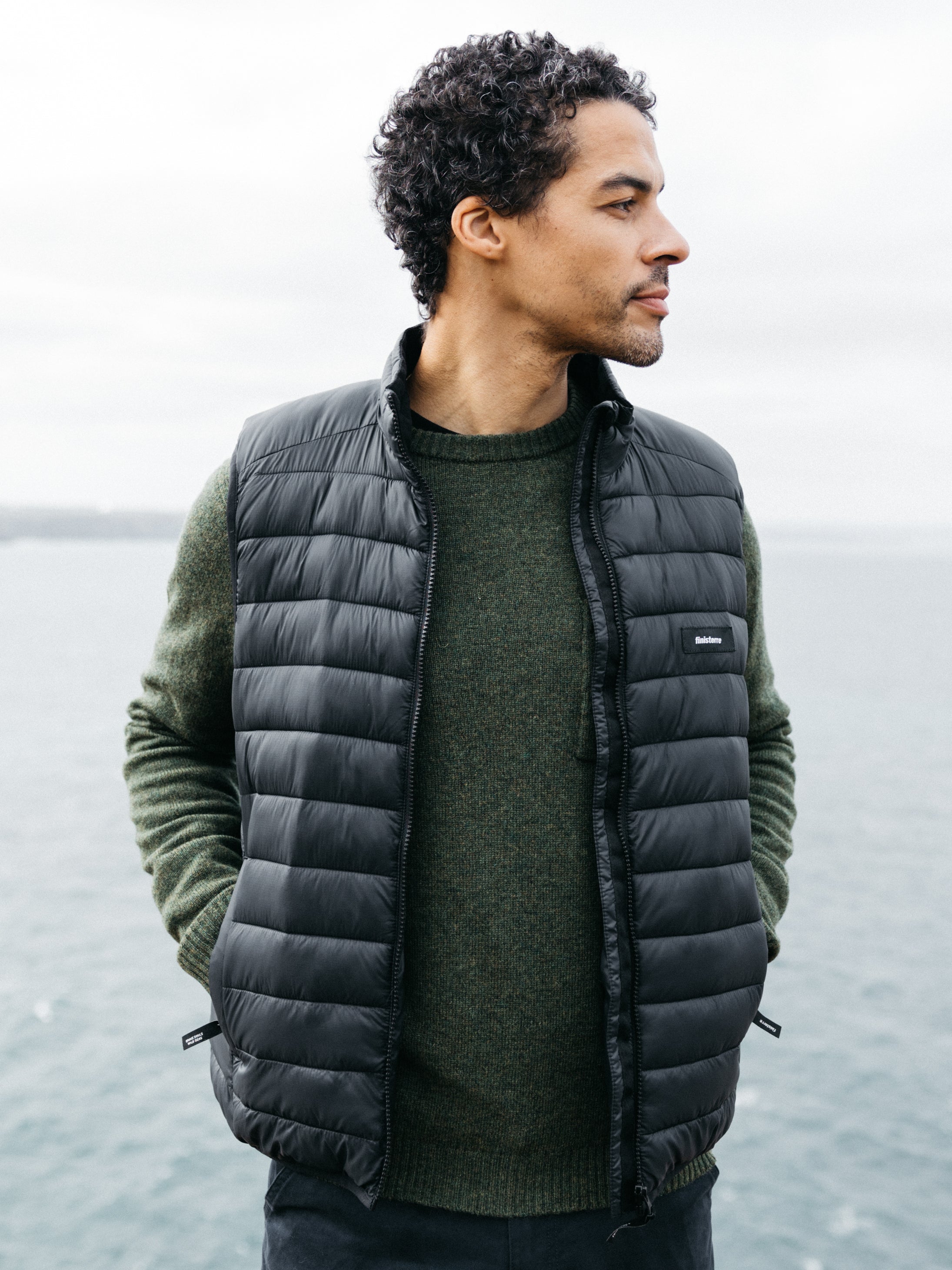 Men Recycled Insulated Gilet in Black - Nimbus
