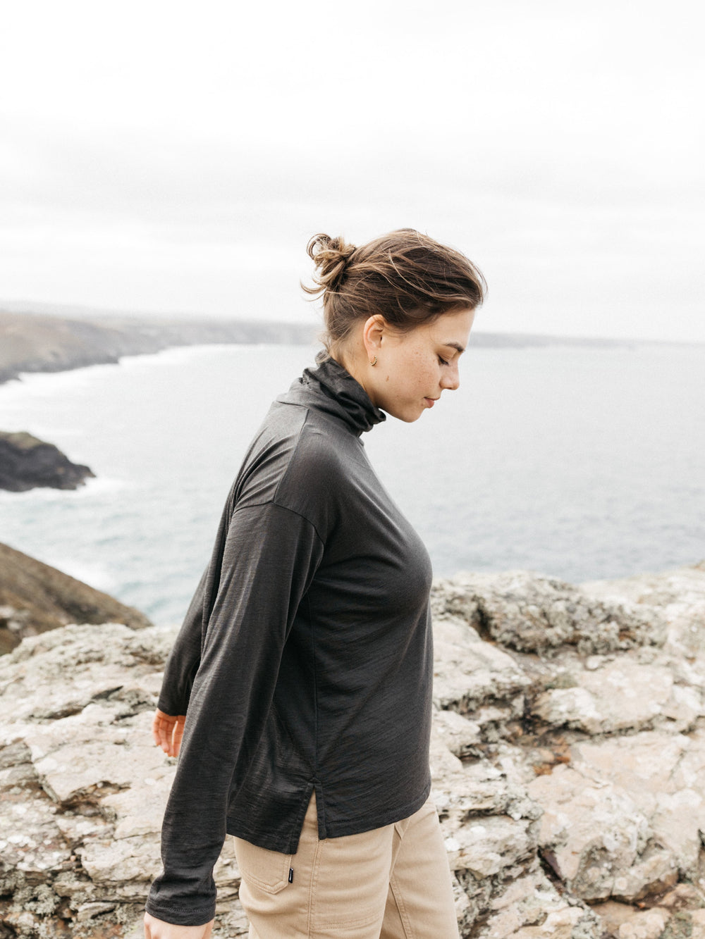 Women Merino High Neck T-Shirt in Raven - Seeker