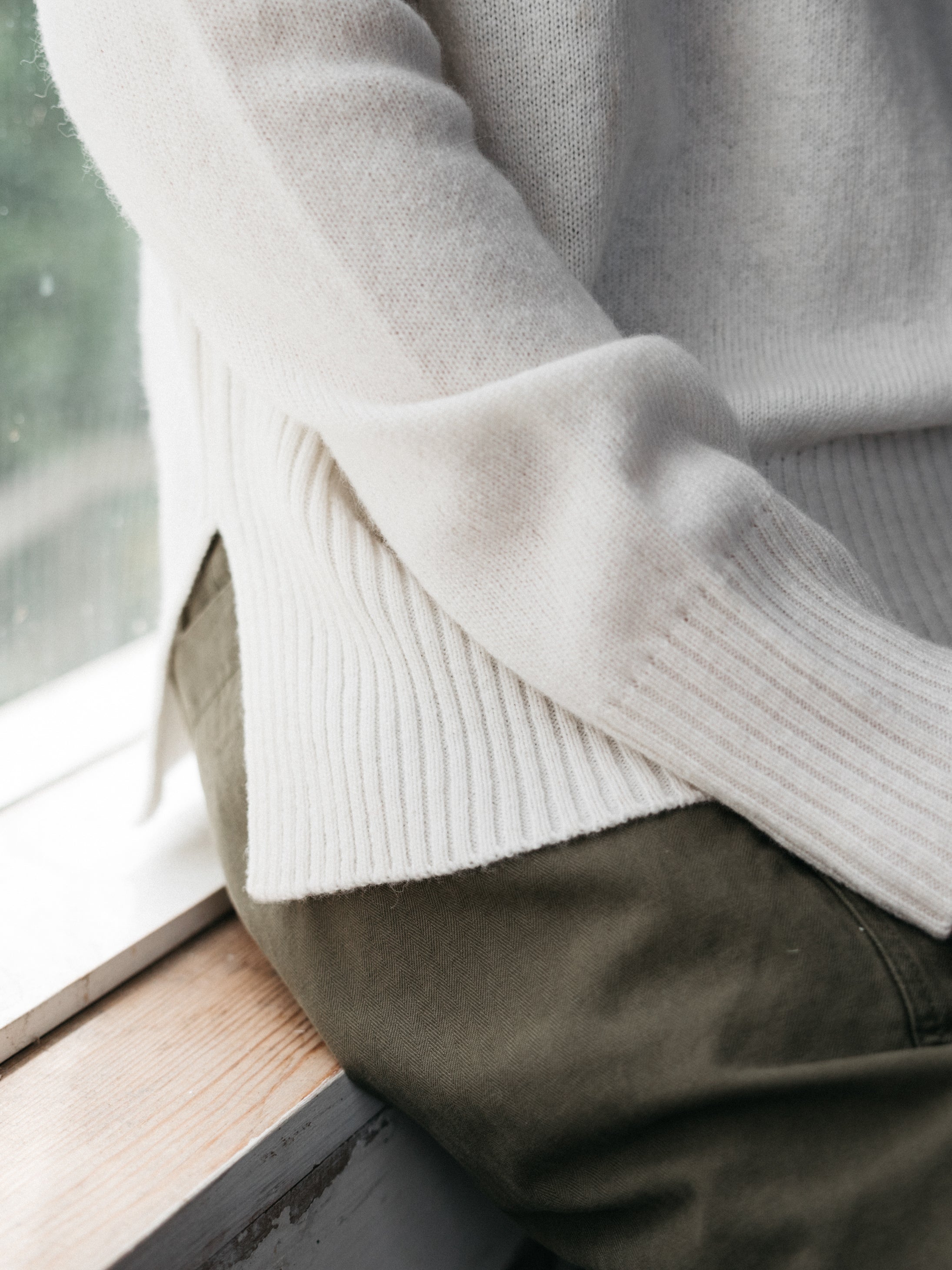 Women Wool Ribbed Knit Jumper in Ecru - Cavan