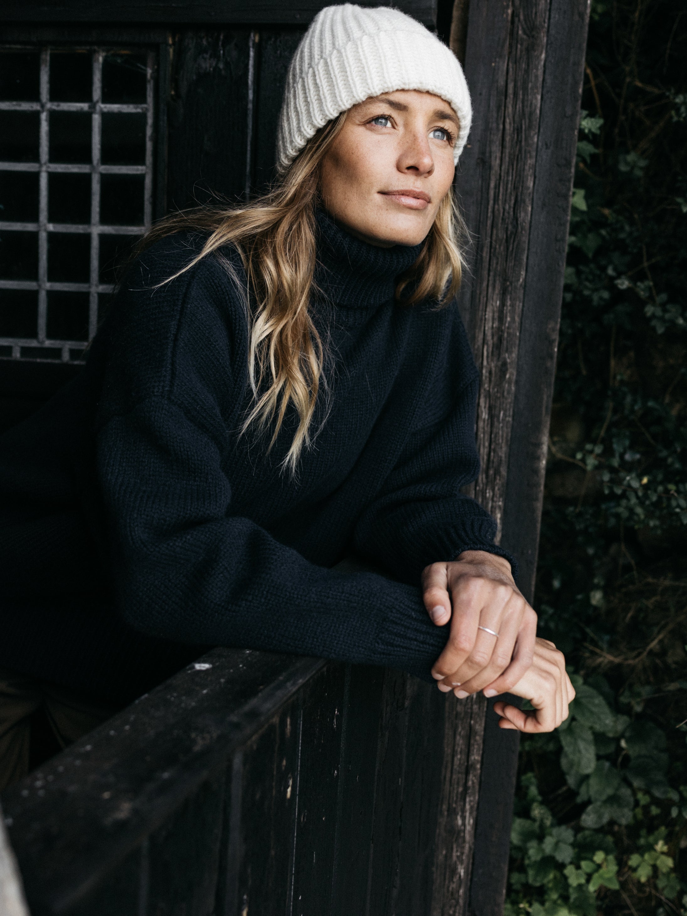 Women Roll Neck Knit Jumper in Navy - Eyre