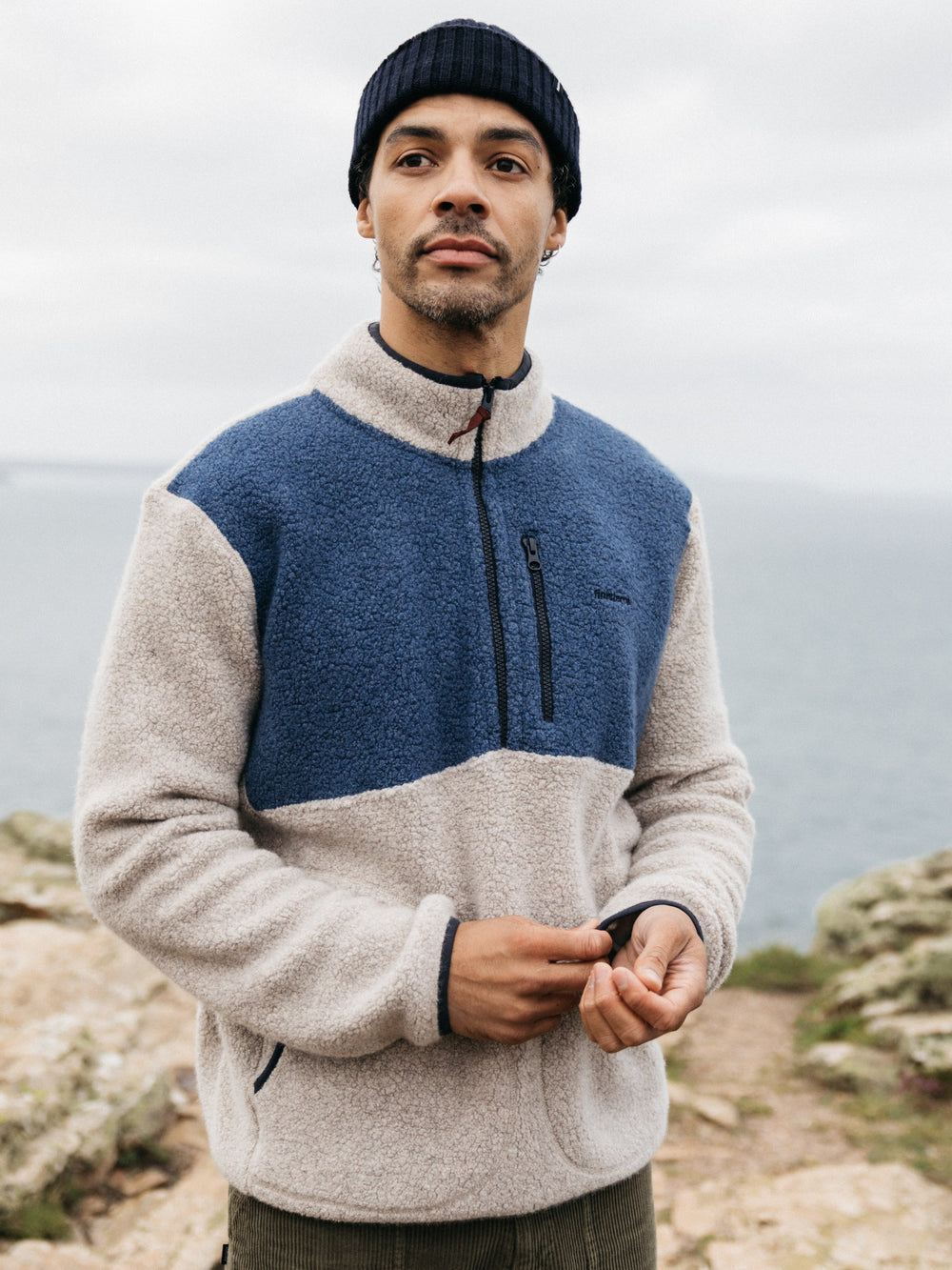 Men Hegen 1/4 Zip Fleece in Coastal Fjord/Oatmeal