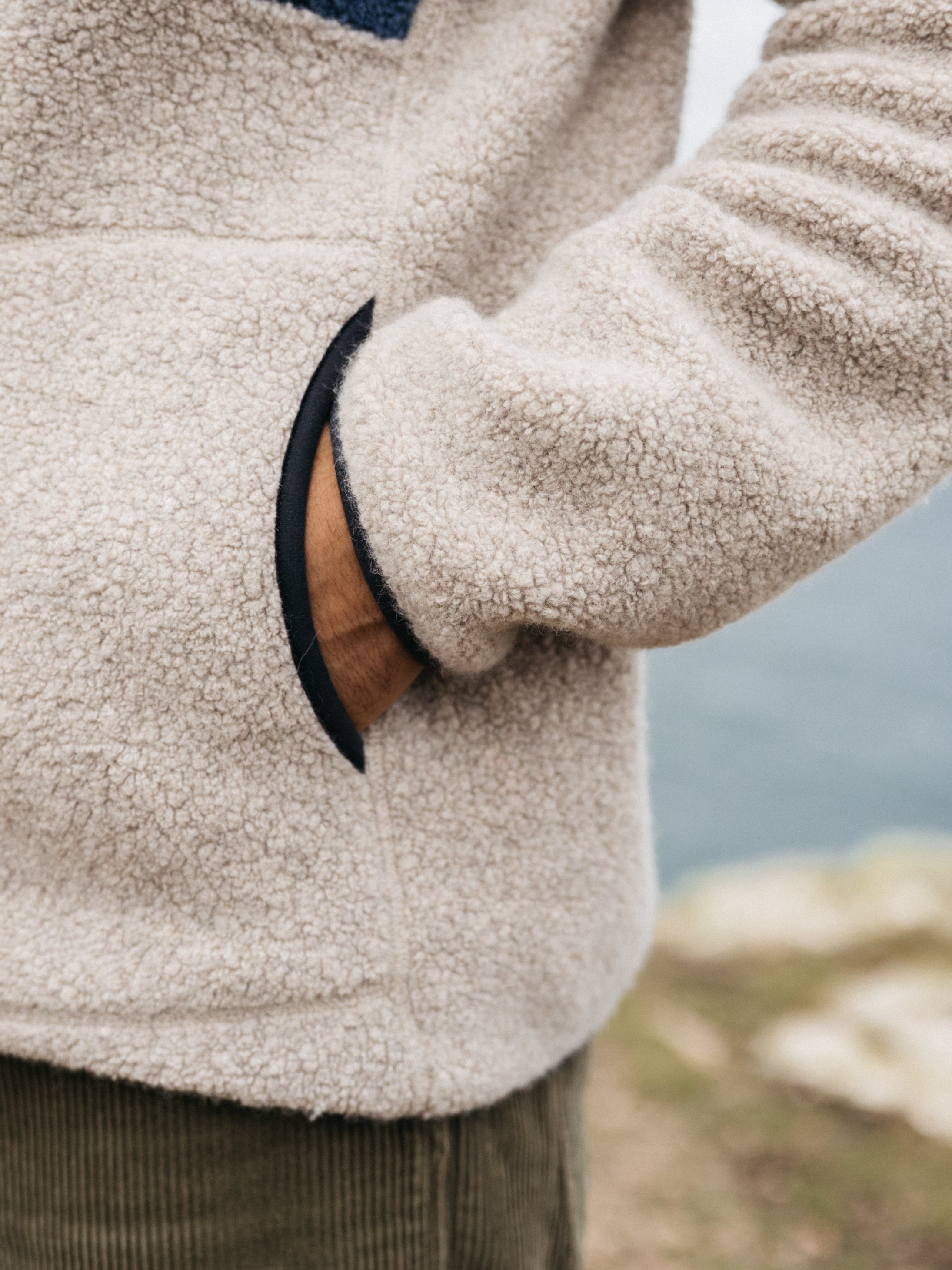 Men Hegen 1/4 Zip Fleece in Coastal Fjord/Oatmeal